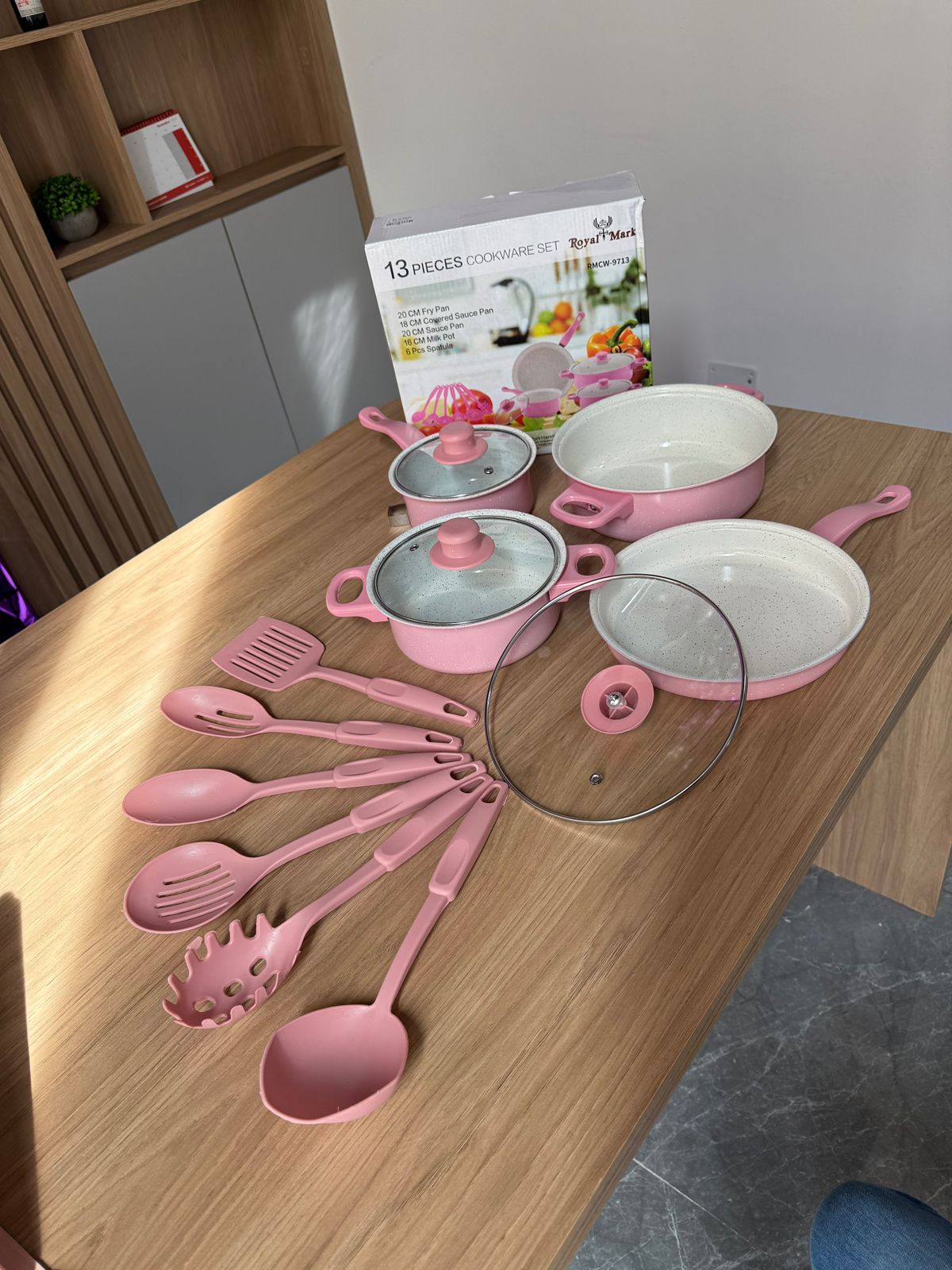 Juego de Cocina Completo – Práctico, Resistente y Elegante